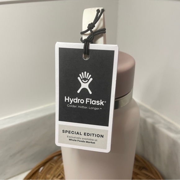 Hydroflask Whole Foods Exclusive Juneberry 32oz - Picture 2 of 6